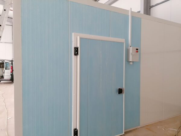 camera frigorifica rosii Camera frigorifica de refrigerare 4m x 5m x 2,10m